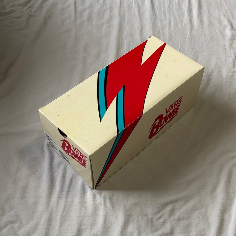 Vans Cream and Red David Bowie Shoe Box